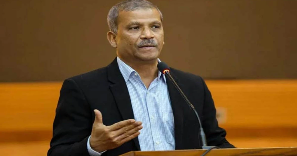 সাবেক স্পিকার নতুন এমপিদের শপথ পড়াতে পারবেন না: আইন উপদেষ্টা