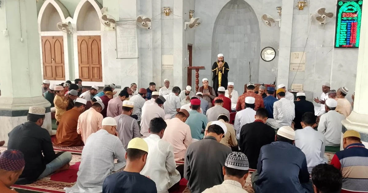 ভাষা শহীদদের আত্মার মাগফিরাত কামনায় ইবিতে দোয়া অনুষ্ঠান