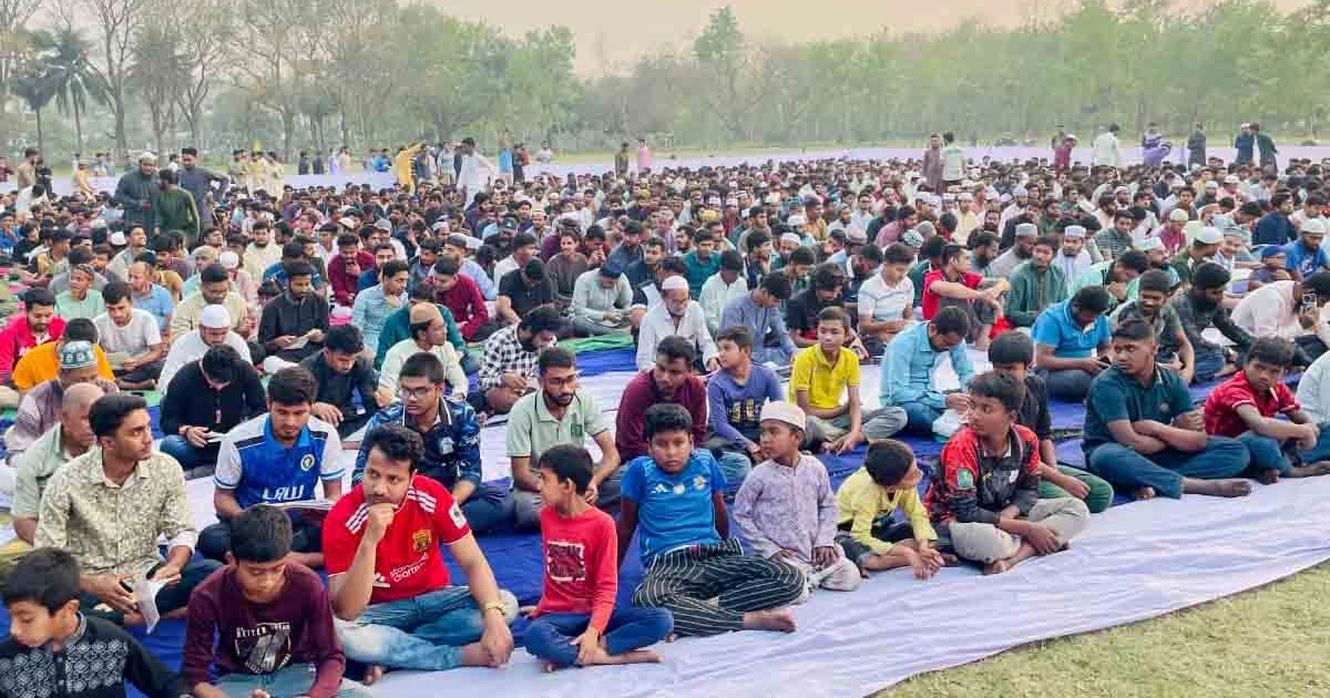 আড়াই হাজার শিক্ষার্থী নিয়ে ইবি শিবিরের ইফতার মাহফিল