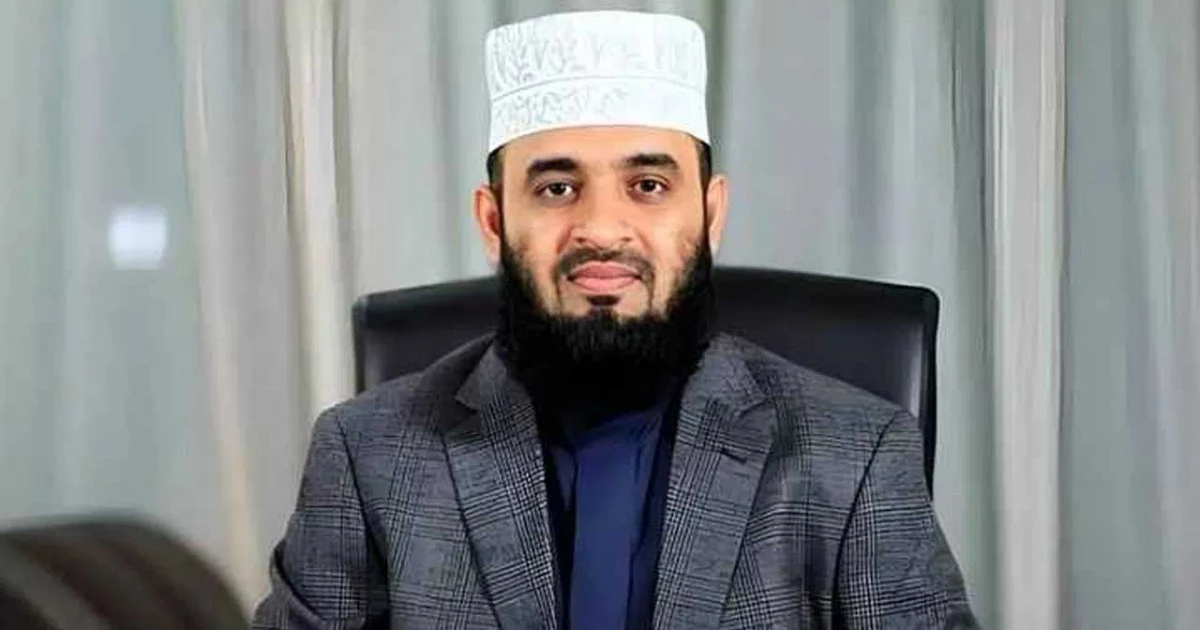 এআই ব্যবহার করে ভুয়া প্রচারণা, কঠোর হুঁশিয়ারি আজহারীর