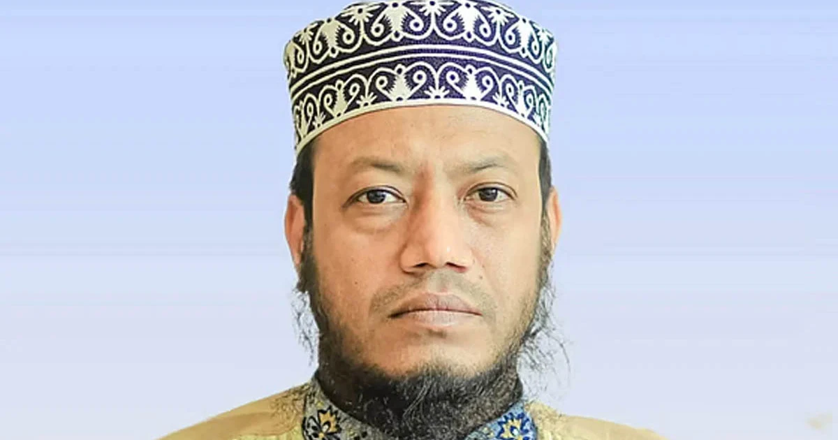 আমির হামজার বিরুদ্ধে গ্রেপ্তারি পরোয়ানা