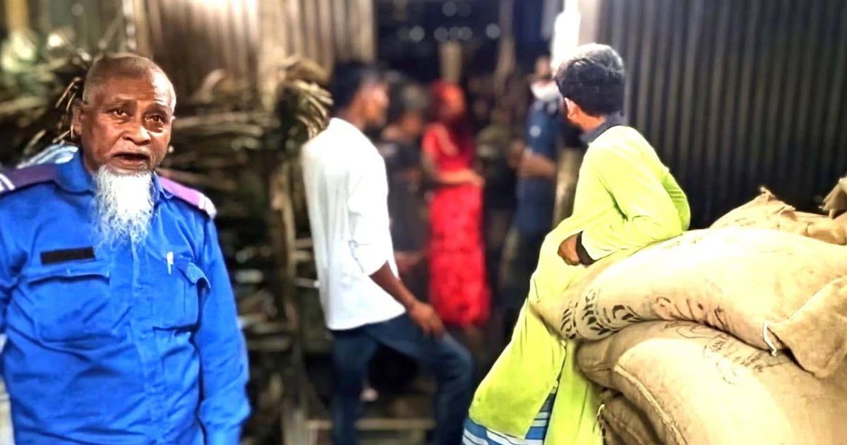 জামায়াত নেতার বাড়িতে ৯৯ বস্তা সরকারি চাল উদ্ধার