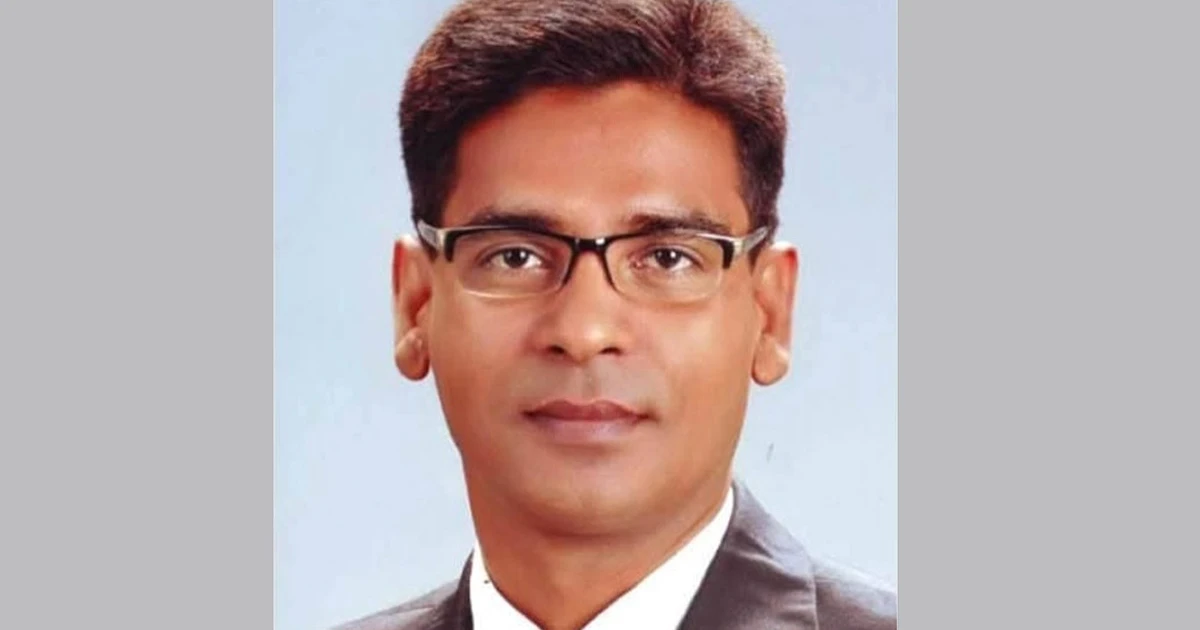 জুলাইয়ের চেতনা বিক্রি করে কেউ কেউ রিকশা থেকে প্রাডোতে উঠেছেন