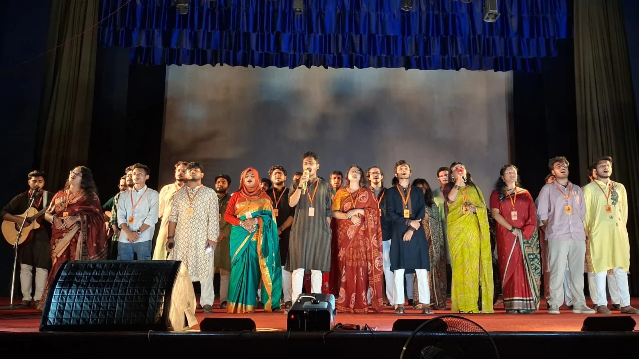 বাকৃবিতে নবীনদের বরণে টিম উৎসবের বর্ণাঢ্য সাংস্কৃতিক সন্ধ্যা