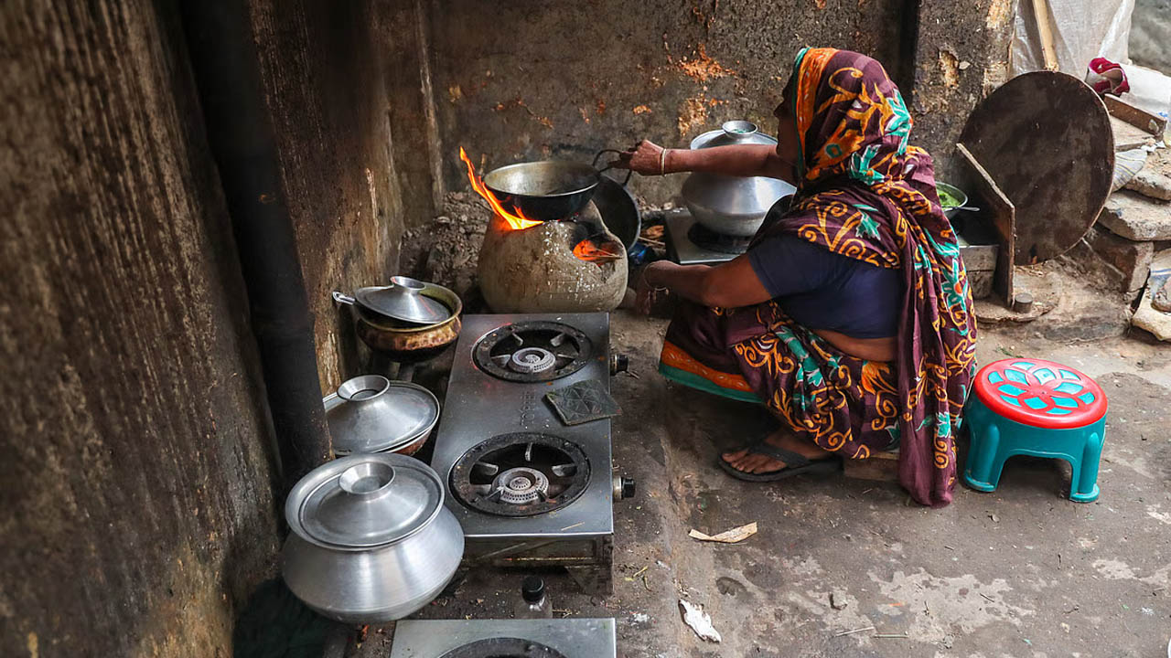 গ্যাস সংকট চলবে আরও দুই সপ্তাহ