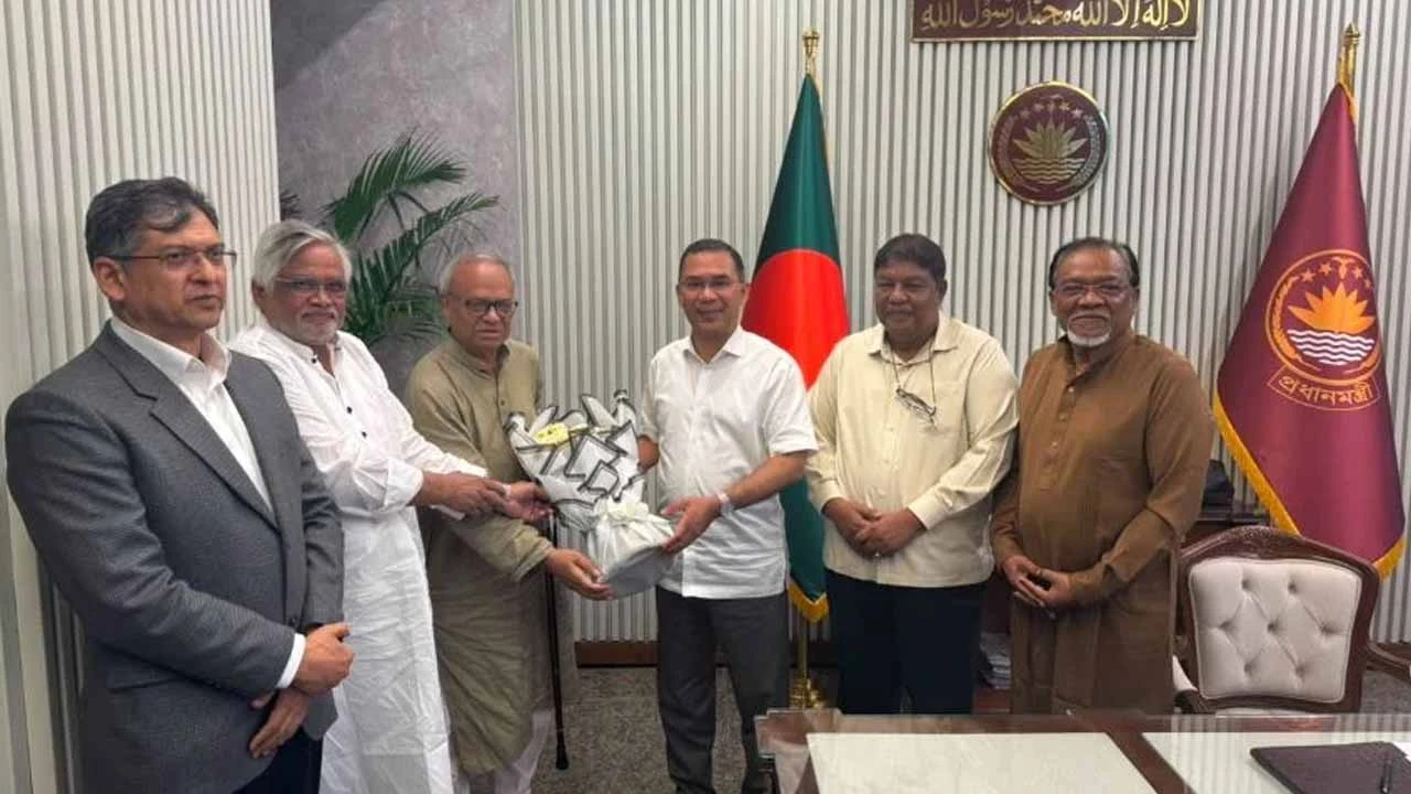 প্রধানমন্ত্রীর সঙ্গে বিএনপির স্থায়ী কমিটির নতুন ৪ সদস্যের সাক্ষাৎ