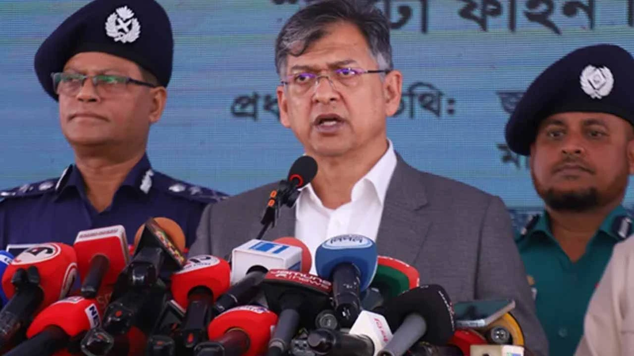 ঢাকা-চট্টগ্রাম মহাসড়কে এআই ভিত্তিক ‘অটো ফাইন সিস্টেম’ উদ্বোধন
