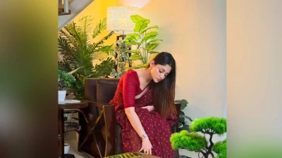 ‘কোনো প্রতিযোগিতা নেই’ বলে মুগ্ধতা ছড়ালেন পূজা চেরী