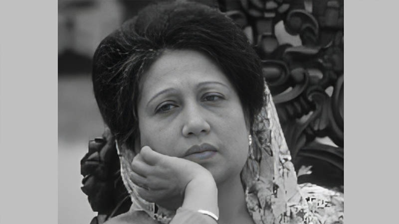 খালেদা জিয়ার জানাজা বুধবার, দাফন করা হবে স্বামীর কবরের পাশে