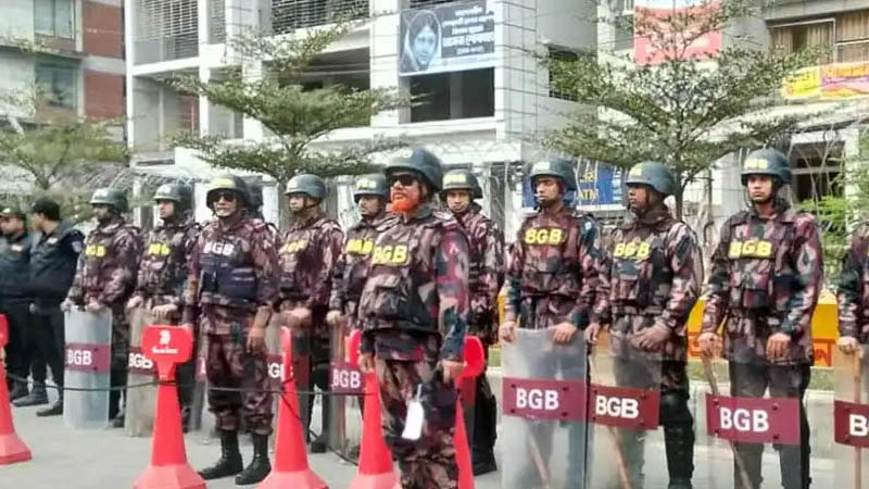 খালেদা জিয়ার জানাজা-দাফনে ২৭ প্লাটুন বিজিবির নিরাপত্তা