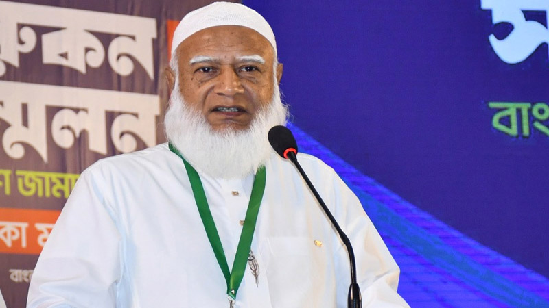 জাতি সিভিল ওয়ার থেকে রক্ষা পেয়েছে সেনাবাহিনীর ভূমিকার কারণে