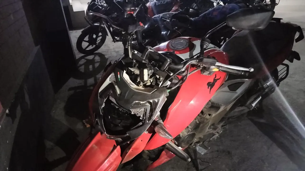 সড়ক দুর্ঘটনায় প্রাণ গেল ২ জনের