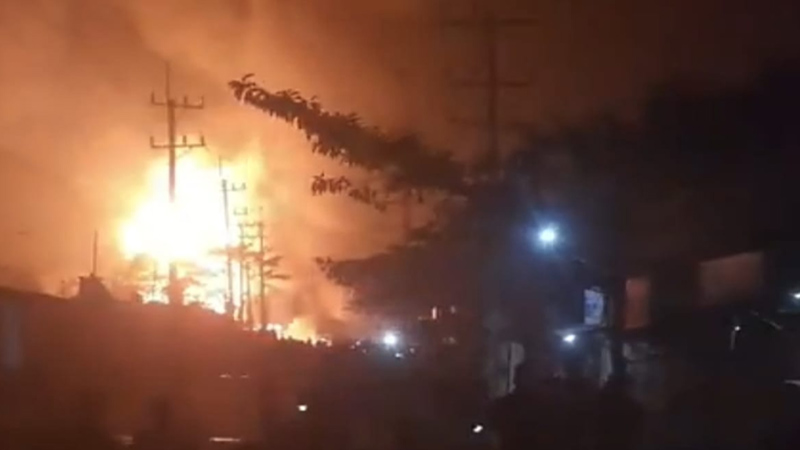 পেট্রোল পাম্পে আগুন, বার্ন ইনস্টিটিউটে দগ্ধ ৪