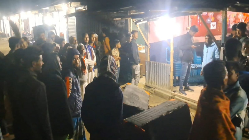 কিশোরগঞ্জে স্বতন্ত্র প্রার্থীর কার্যালয়ে  ভাঙচুর, আহত ১