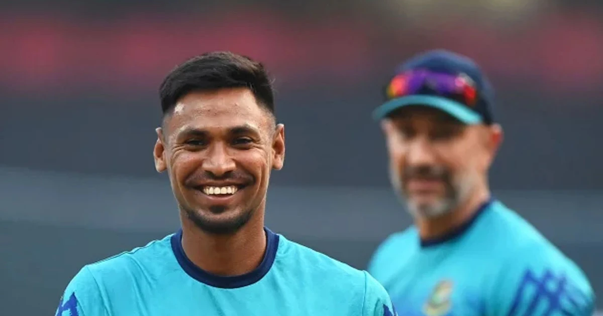 প্রশংসায় ভাসিয়ে বাংলাদেশি বোলারের কাছ থেকে শিখতে চান পাকিস্তানিরা