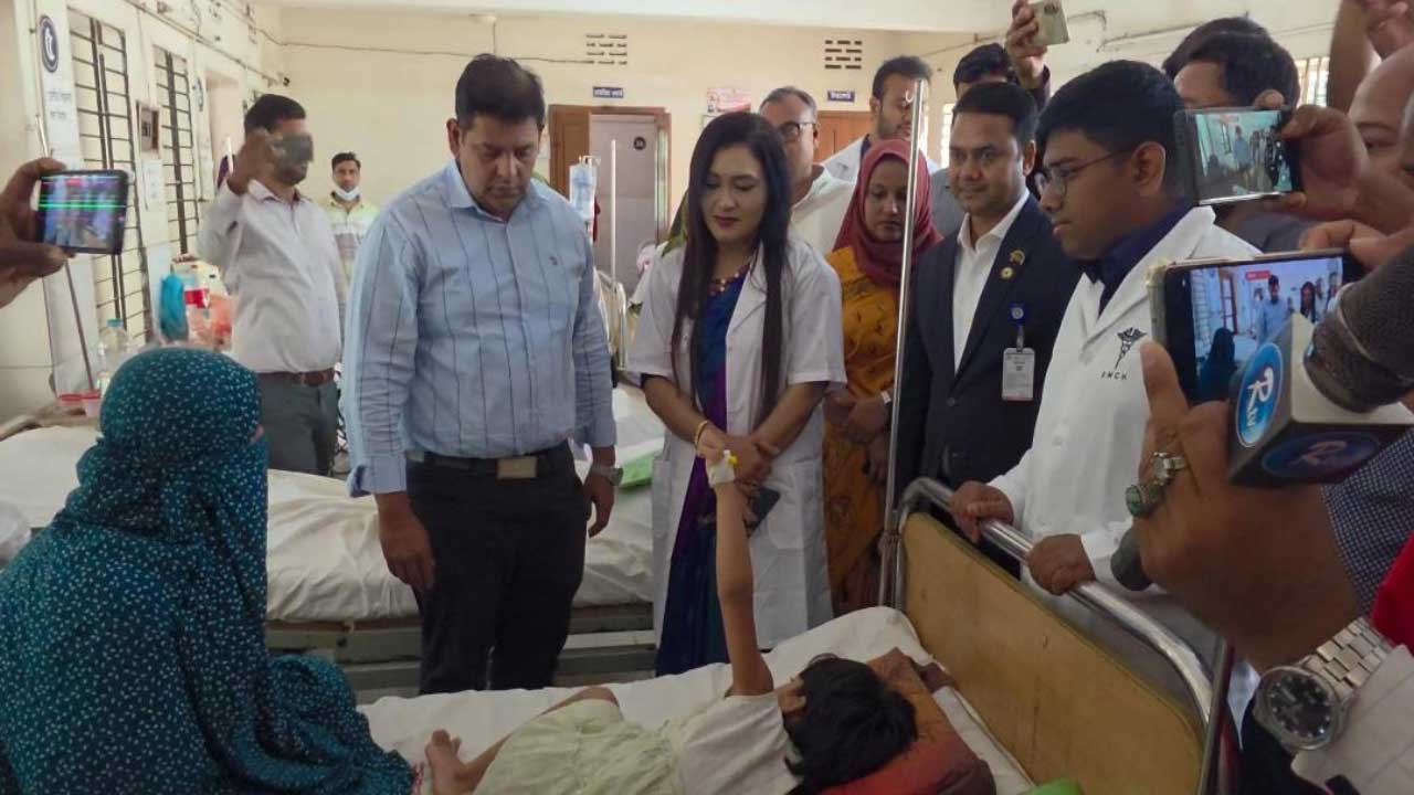স্বাস্থ্যসেবা ঘরে ঘরে পৌঁছাতে ক্লিনিকগুলো সচলসহ নৌ এম্বুলেন্সের ব্যবস্থা করা হবে