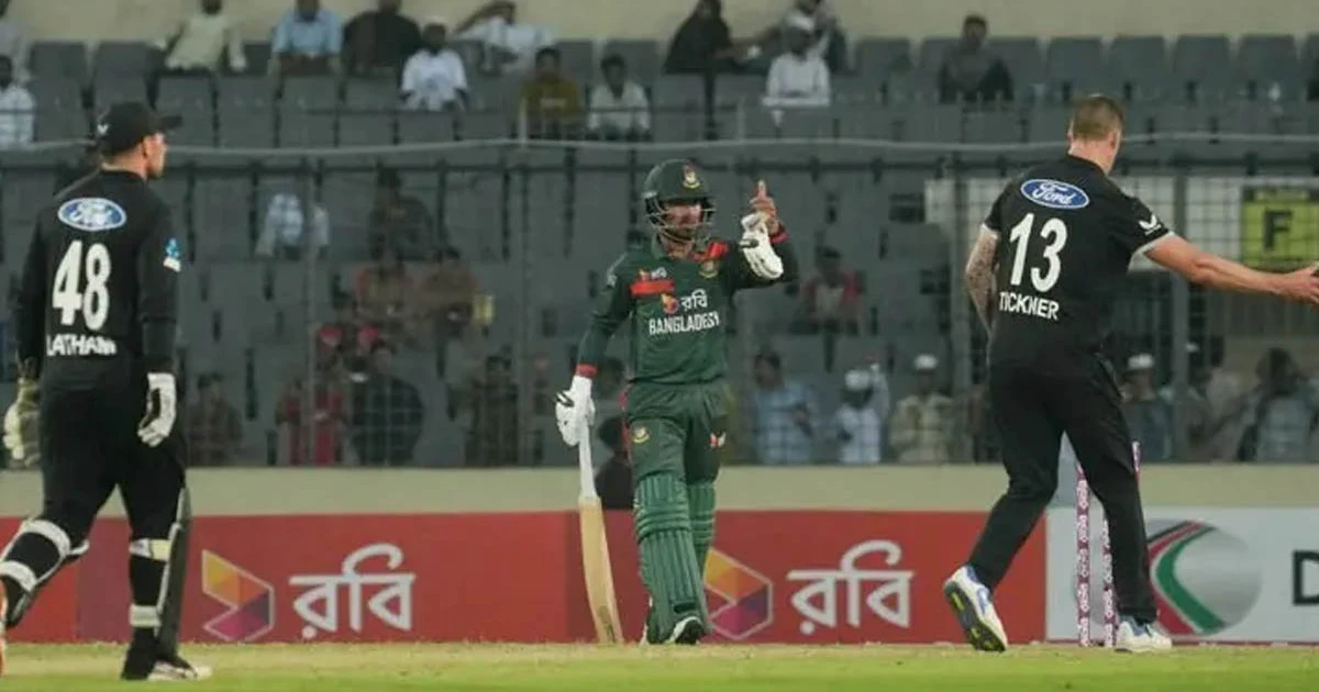 নিউজিল্যান্ডের অনভিজ্ঞদের কাছেই ধরাশায়ী মিরাজরা