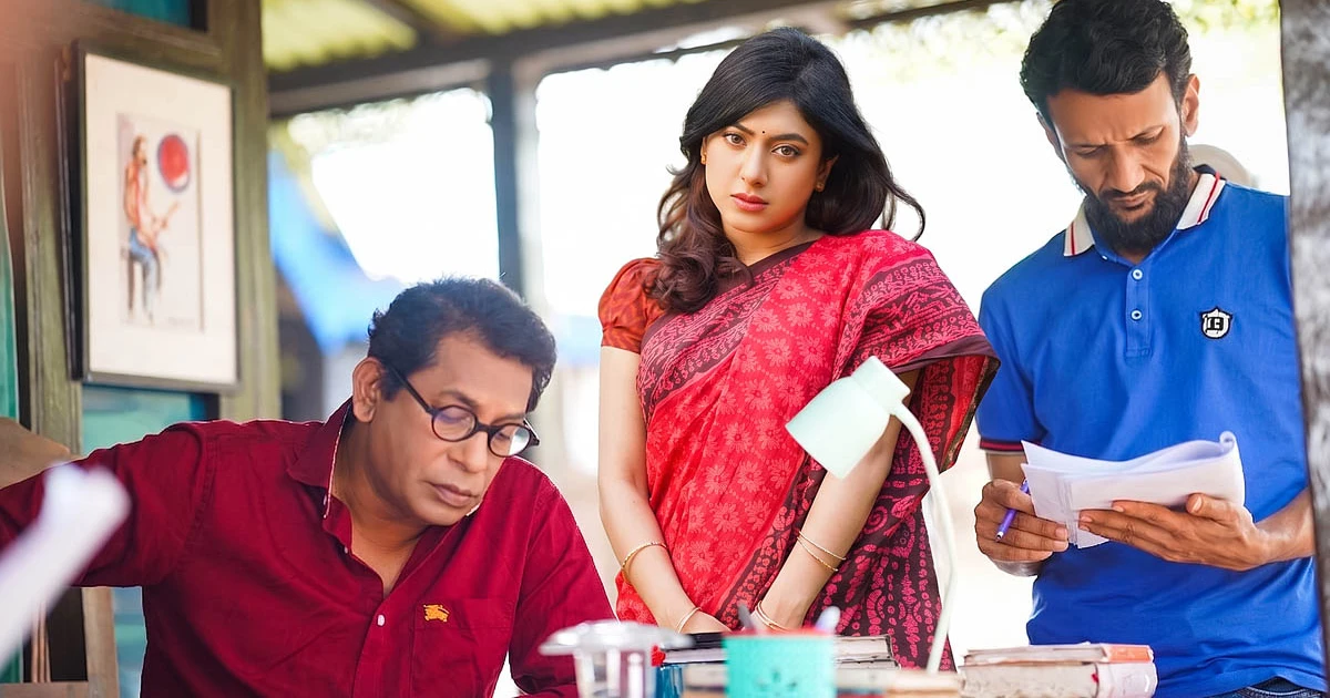 সাড়া ফেলেছে মোশাররফ-নীলার ‘বইপোকা’