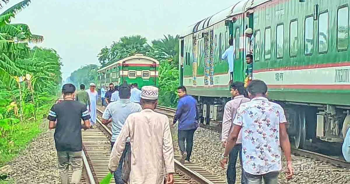 বগি বিচ্ছিন্ন, অল্পের জন্য রক্ষা পেল মধুমতি এক্সপ্রেস ট্রেন
