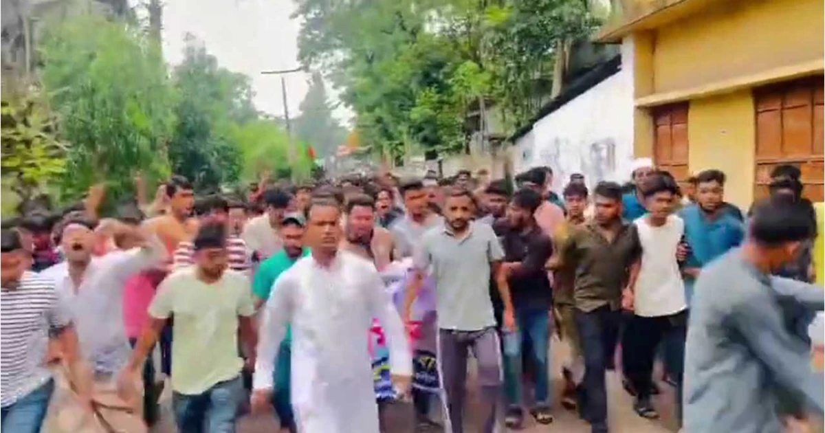 নোয়াখালীতে নিষিদ্ধ ছাত্রলীগের বিক্ষোভ