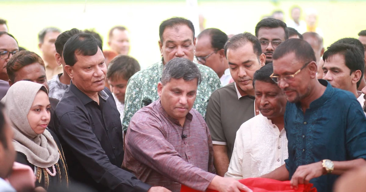 আমাদের সংস্কৃতিতে একটা বাস্তব বিরোধ রয়েছে, আমাদেরকে একই শিক্ষায় আসতে হবে – নওশাদ জমির