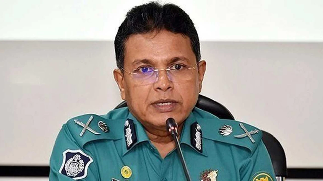 কার্নিশে ঝুলে থাকা তরুণকে গুলি: হাবিবসহ ৩ পুলিশের মৃত্যুদণ্ড