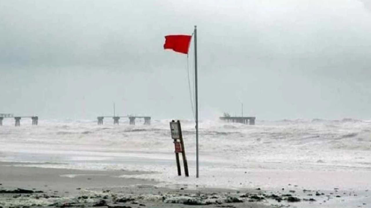 সাগরে লঘুচাপ, বাড়বে বৃষ্টি