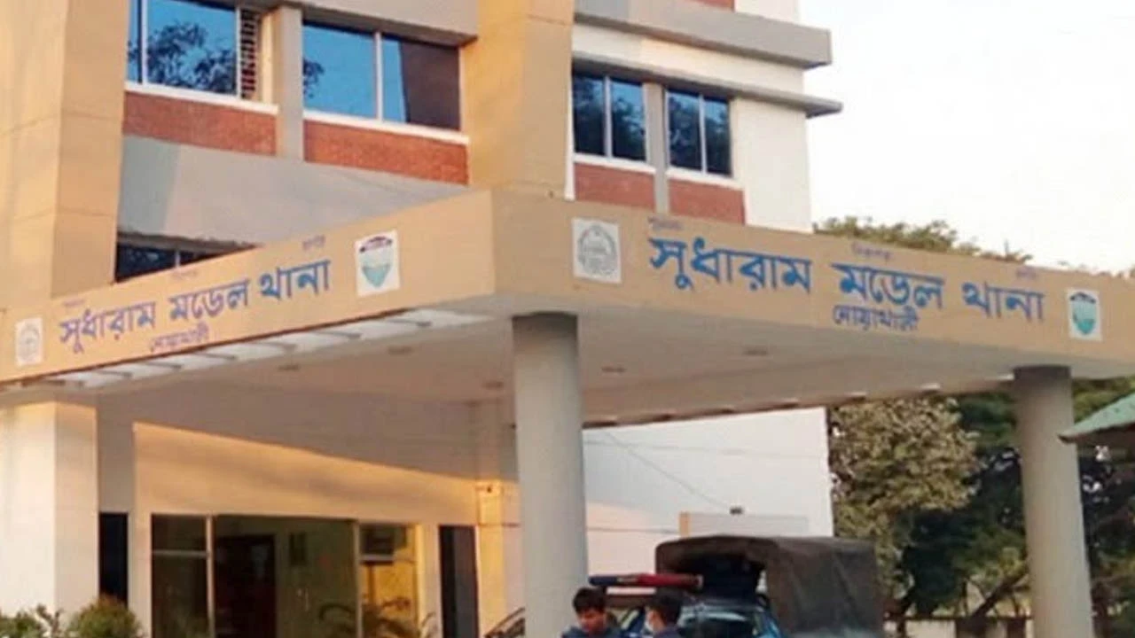 পরীক্ষা দিতে পারলেন না দুই ছাত্রী, খোয়ালেন গয়না-প্রবেশপত্র