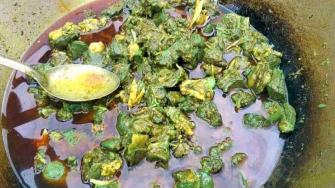 লাল মাংস চুলায় কেন সবুজ হলো