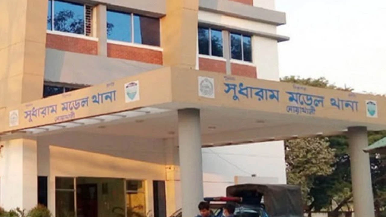 নোয়াখালীতে ব্যবসায়ীর বাড়িতে দুর্ধর্ষ ডাকাতি, আহত ৫