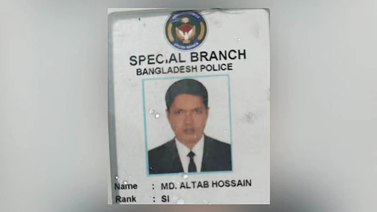 পুলিশের এসআইকে পিটিয়ে হত্যা