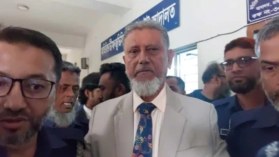 নিউজ করায় ফাঁসানো হয়েছে আমাকে: নওরোজ সম্পাদক