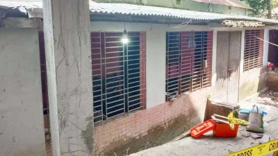 কালীগঞ্জে ব্যবসায়ীর বাড়ীতে ডাকাতির ঘটনায় গৃহকর্ত্রী খুন, বাবা-মেয়ে গুরুতর জখম