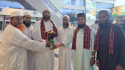 বন্যার ক্ষতি দেখতে নেপালে মামুনুল হক