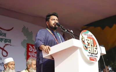 হেলিকপ্টারে দেশ ছাড়বেন নাকি সম্মানের সঙ্গে পদত্যাগ- সে সিদ্ধান্ত প্রধানমন্ত্রীর
