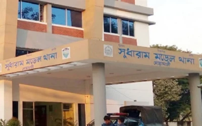 অটোরিকশায় চার্জ দিতে গিয়ে বিদ্যুৎস্পৃষ্টে চালকের মৃত্যু