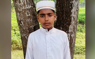 ঘরে ঘুমিয়ে থাকা মাদ্রাসা ছাত্রের মরদেহ মিলল ধান খেতের পাশে