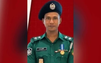 রাষ্ট্রপতি পুলিশ পদক পেলেন এসআই মেহেদী হাসান