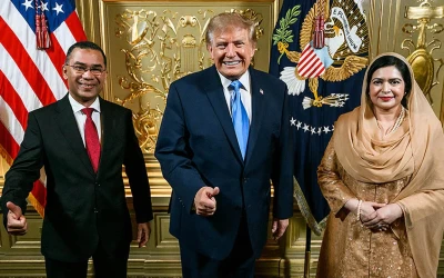 ট্রাম্প-মেলানিয়ার সঙ্গে ক্যামেরাবন্দি তারেক-জুবাইদা