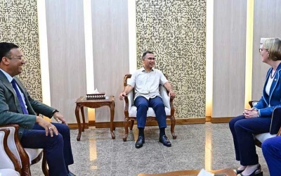 প্রধানমন্ত্রীর সঙ্গে ব্রিটিশ হাই কমিশনারের সাক্ষাৎ, সহায়তার নতুন ক্ষেত্র উন্মোচনের আশা
