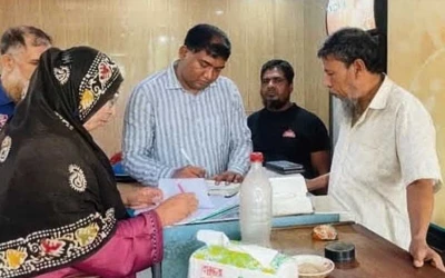 অস্বাস্থ্যকর পরিবেশে খাবার প্রস্তুত করায় টাঙ্গাইলে পাঁচ প্রতিষ্ঠানকে ৩৩ হাজার টাকা জরিমানা