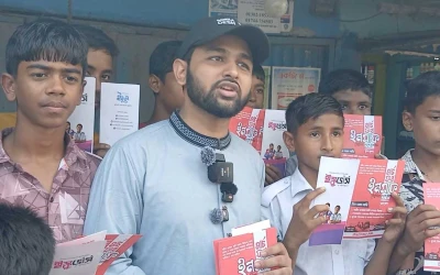 বাংলাবান্ধার জিরো পয়েন্ট থেকে তিন দফা দাবিতে ইনকিলাব মঞ্চের মার্চ ফর ইনসাফ কর্মসূচি শুরু