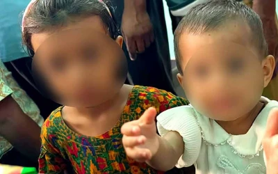 ২ শিশুকে বাজারে রেখে চলে গেলেন মা, সঙ্গে নিতে চান না